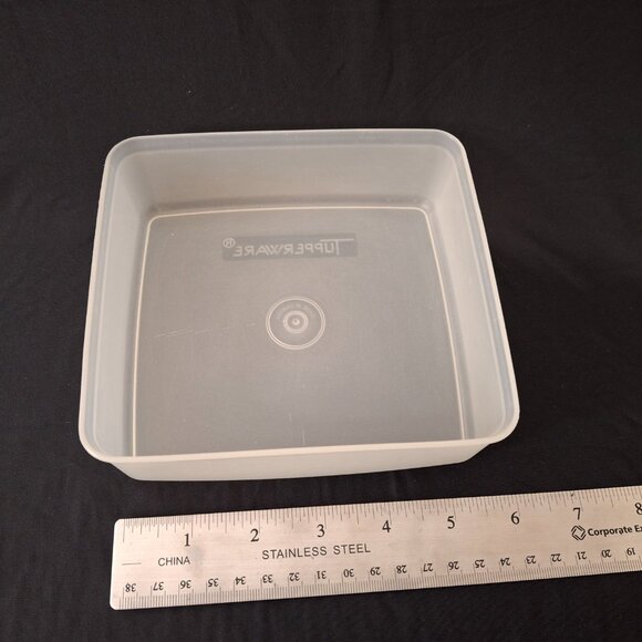 Vintage Tupperware Square Away Sandwich Keeper Sheer Without Lid - Picture 11 of 11